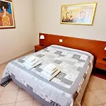 Casa Colonna مونتيجروتو تيرمي