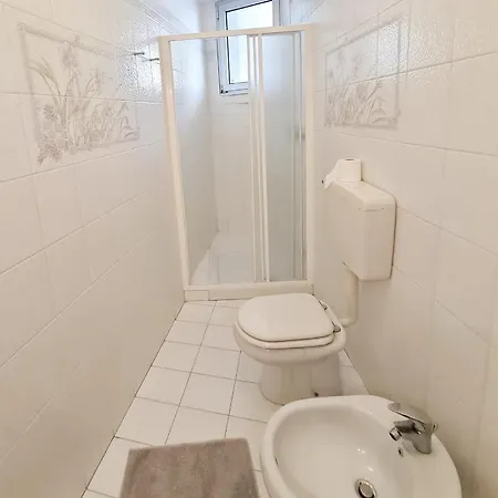 Casa Colonna شقة مونتيجروتو تيرمي